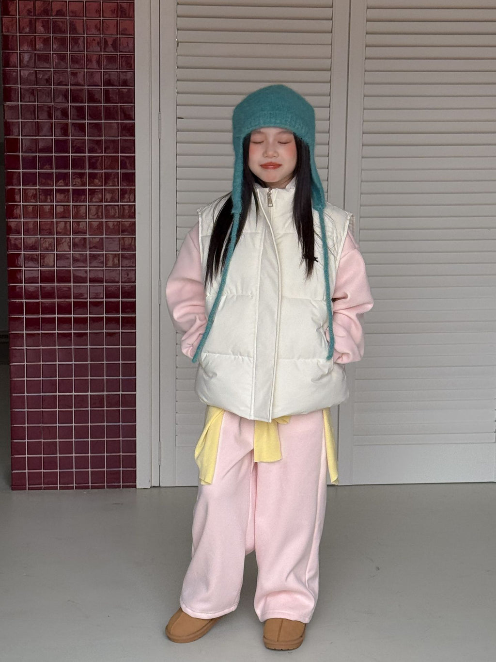 Children's Set 2025 Winter New Girls Versatile Cotton Vest Fleece Thickened Sweatshirt Sweatpants Three-Piece Set