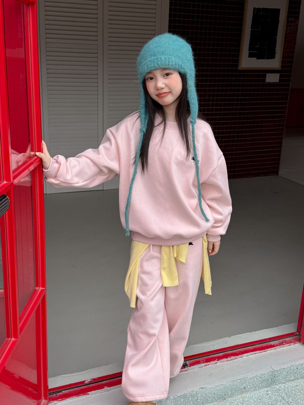 Children's Set 2025 Winter New Girls Versatile Cotton Vest Fleece Thickened Sweatshirt Sweatpants Three-Piece Set