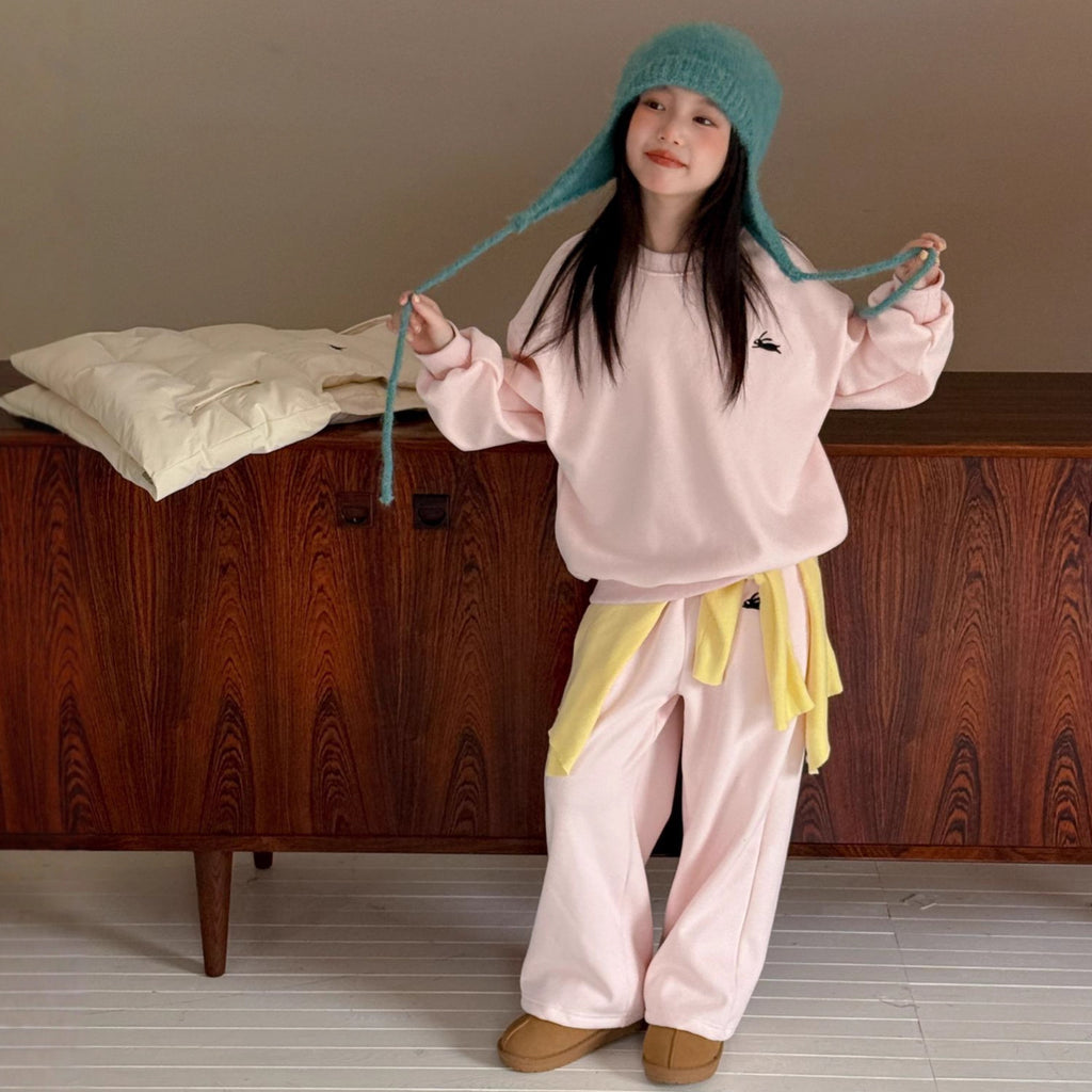 Children's Set 2025 Winter New Girls Versatile Cotton Vest Fleece Thickened Sweatshirt Sweatpants Three-Piece Set